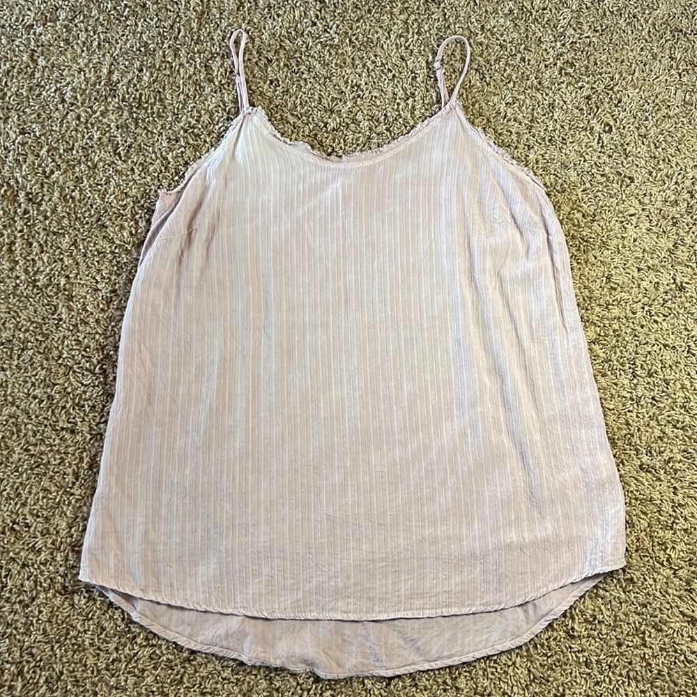 Flowy pink tank top. Size Small